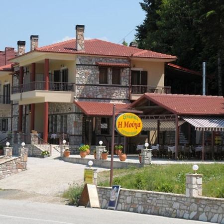 Guesthouse Moucha ภายนอก รูปภาพ